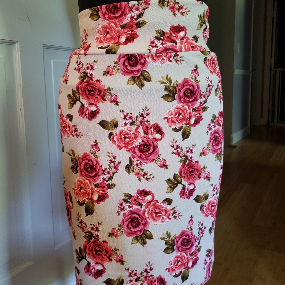 Pencil skirt